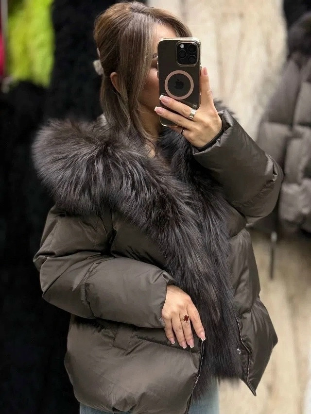 Куртка женская бежевая