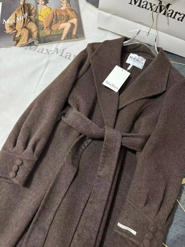 Пальто коричневое