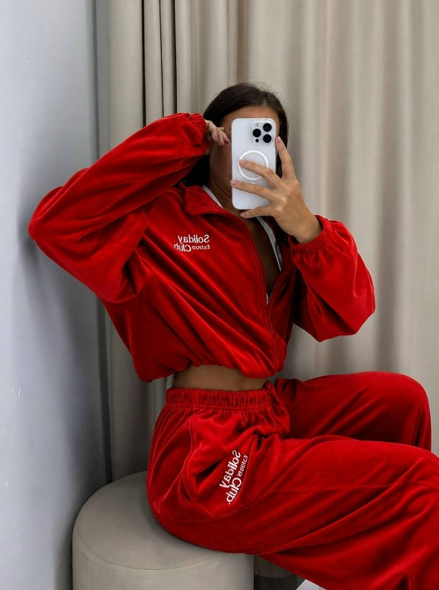 Велюровый костюм
