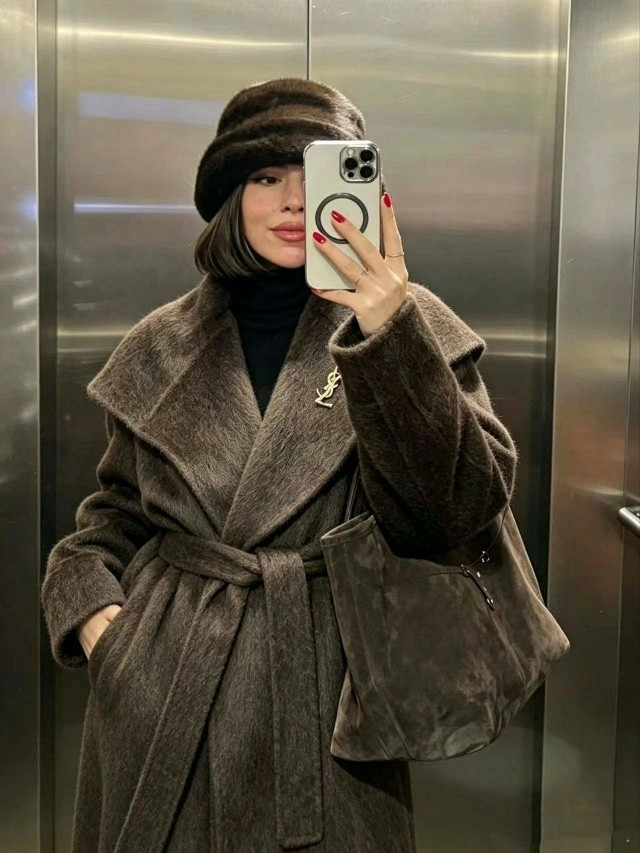 пальто коричневое
