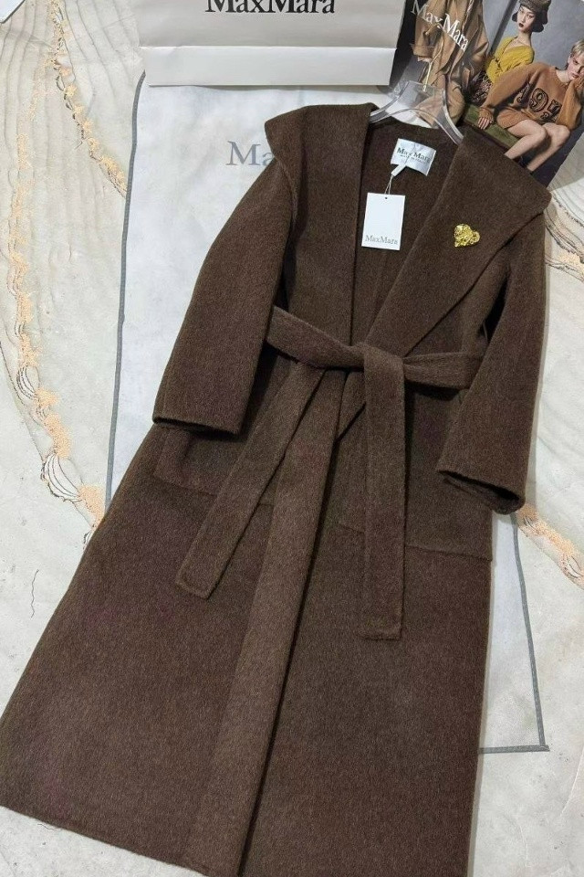 Пальто коричневое