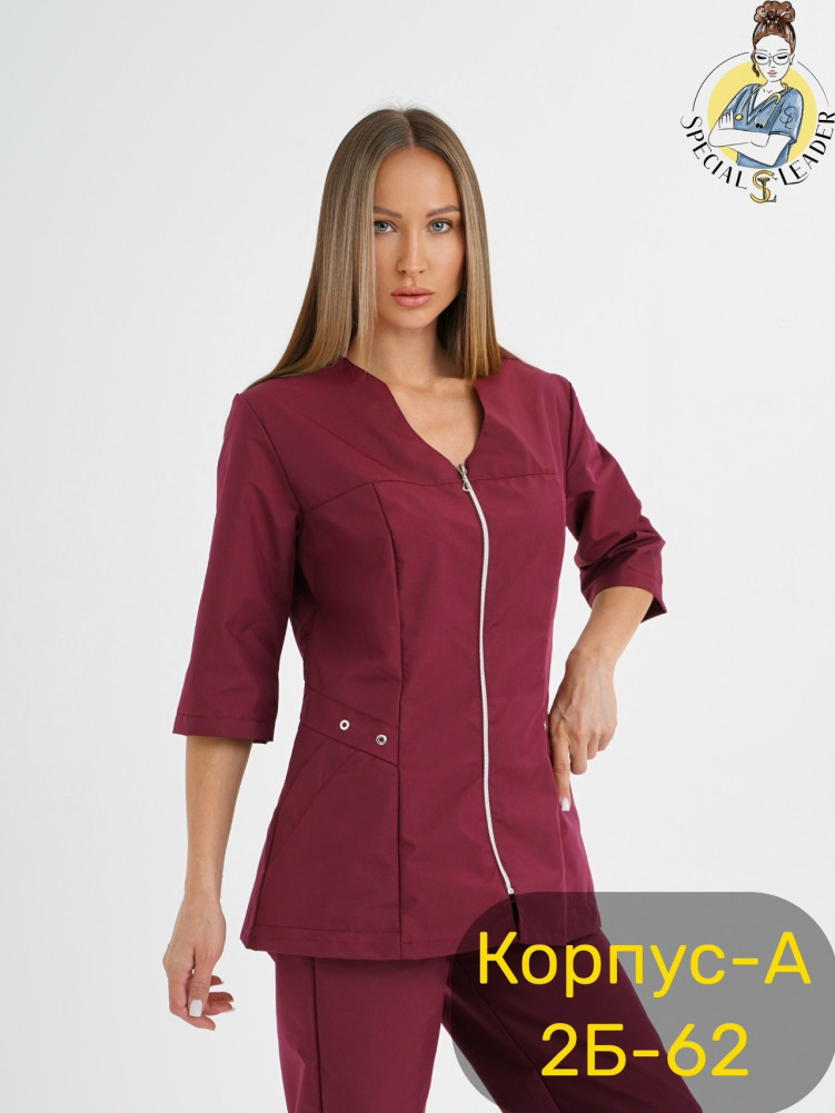 Костюм бордовый